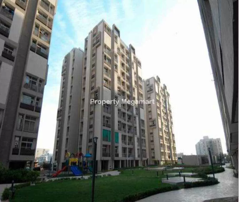 Pacifica Green Acres in Prahlad Nagar