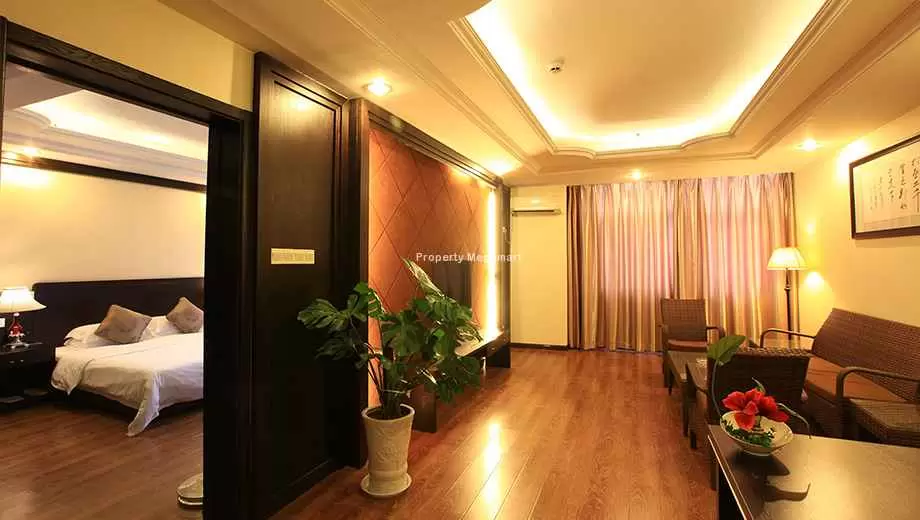 Benchmark Orizzonte in Bandra