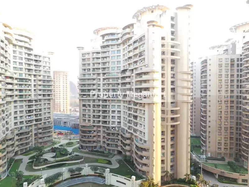 Nahar Iris and Ivy in POWAI